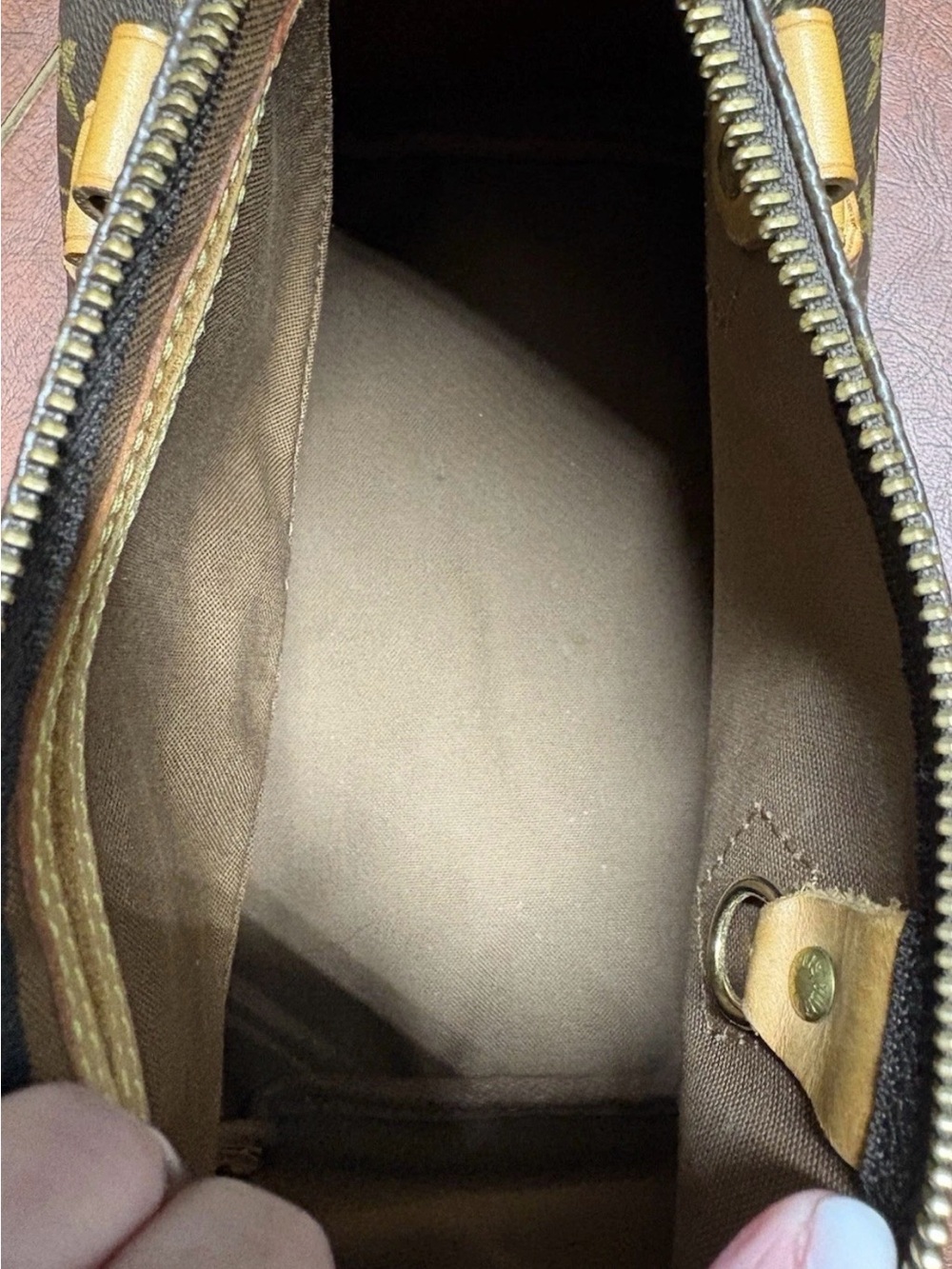 Louis Vuitton Brown Monogram Speedy 25 - Picture 9 of 16